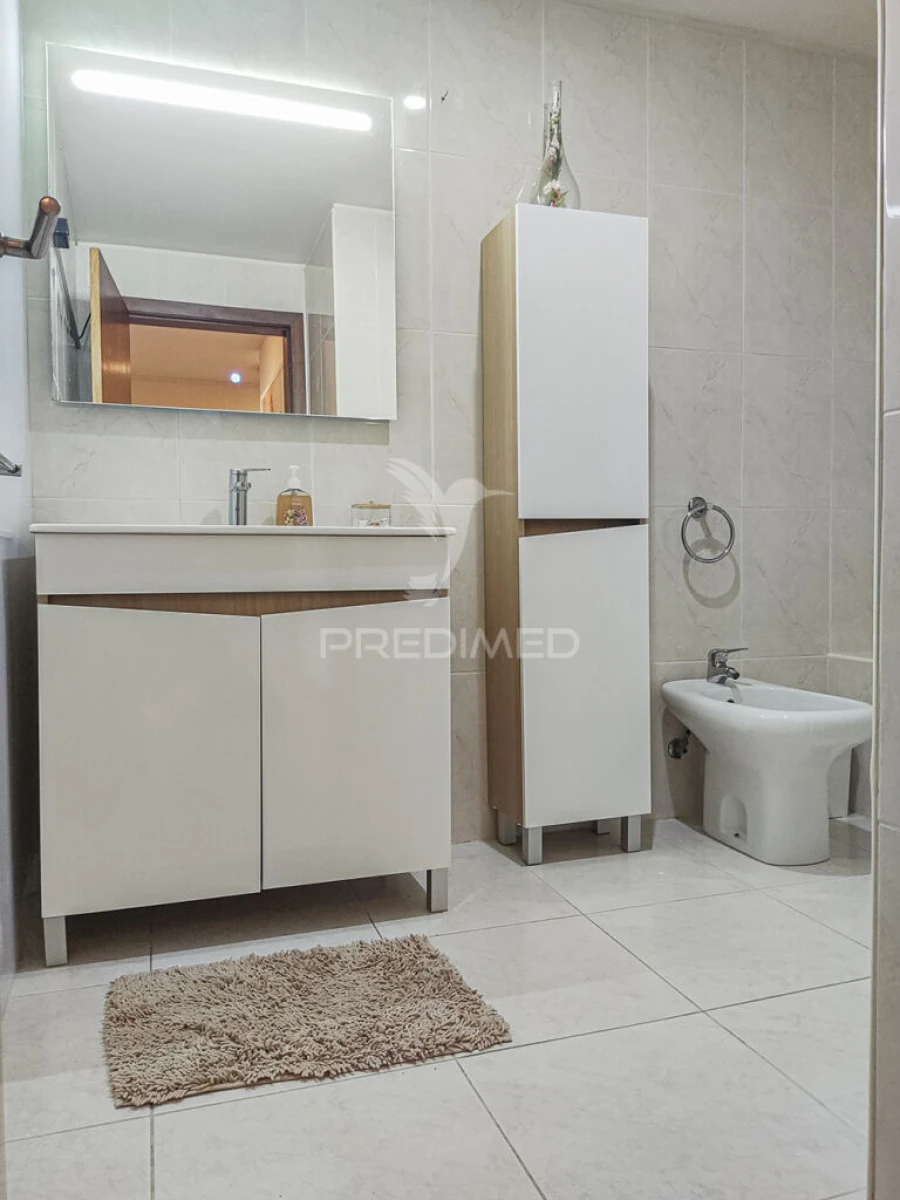Apartamento T2 para Venda em Azurem Foto 16
