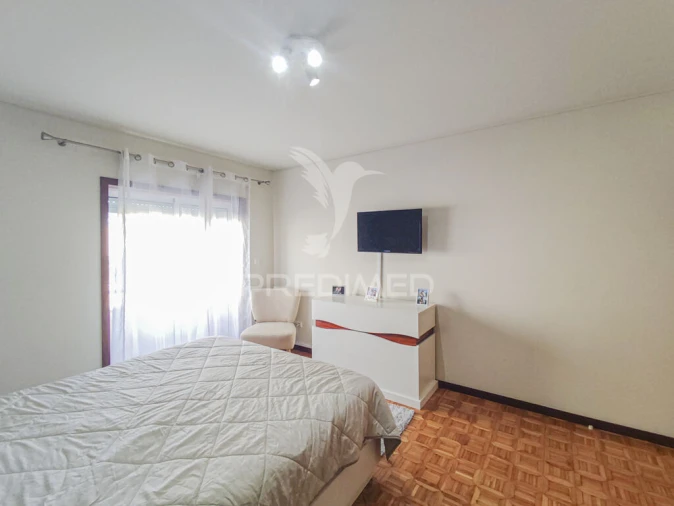 Apartamento T2 para Venda em Azurem Foto 10