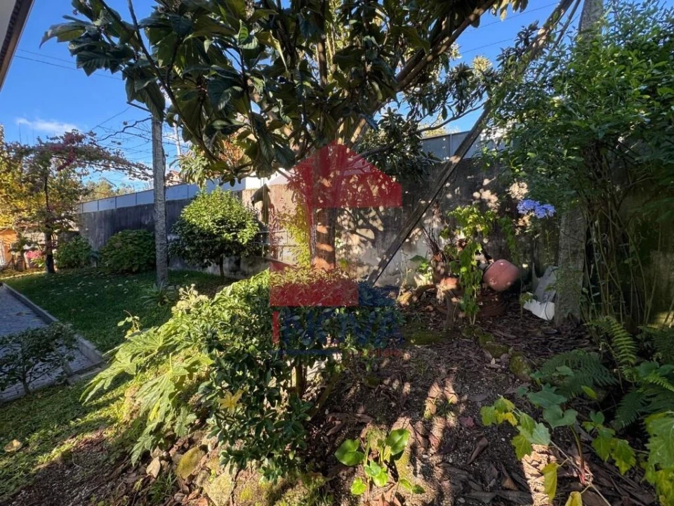 Moradia T4 para Venda em Sande, Vilarinho, Barros e Gomide Foto 37