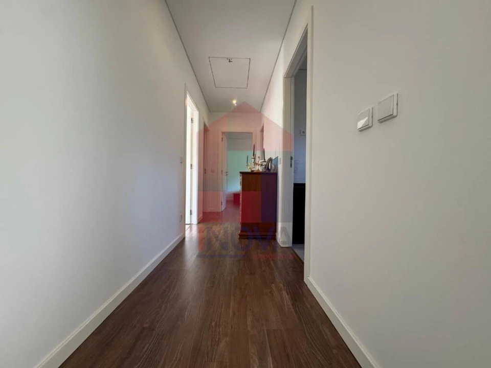 Moradia T4 para Venda em Sande, Vilarinho, Barros e Gomide Foto 20