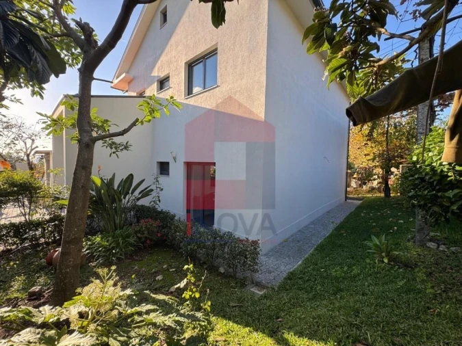 Moradia T4 para Venda em Sande, Vilarinho, Barros e Gomide Foto 38