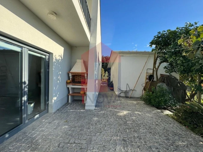 Moradia T4 para Venda em Sande, Vilarinho, Barros e Gomide Foto 41