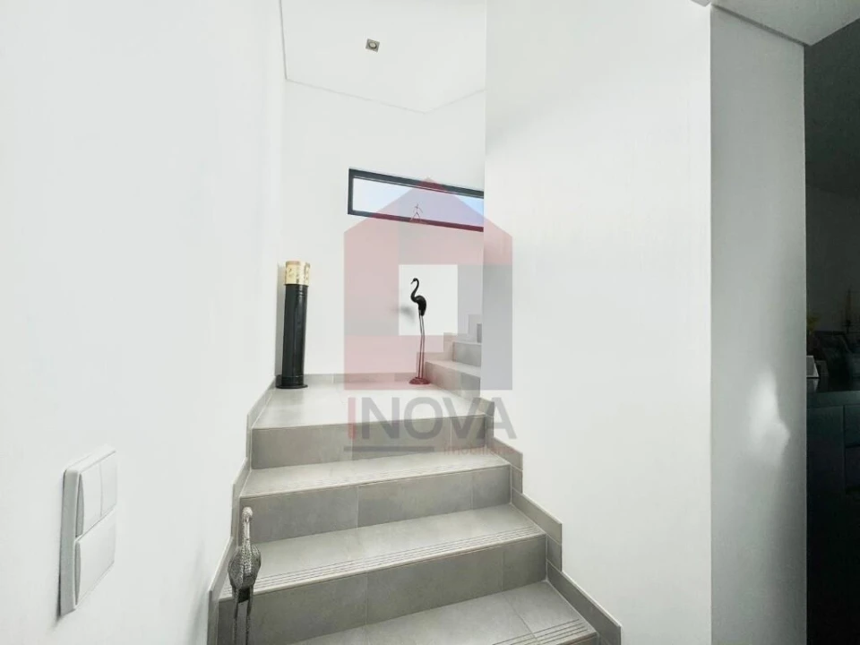 Moradia T4 para Venda em Sande, Vilarinho, Barros e Gomide Foto 15