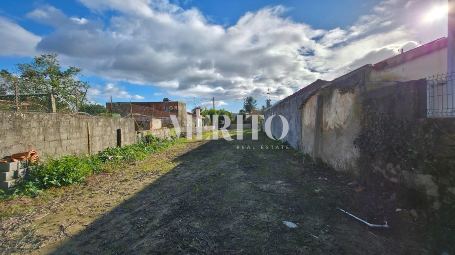 Terreno para Venda em Arcozelo Foto 2