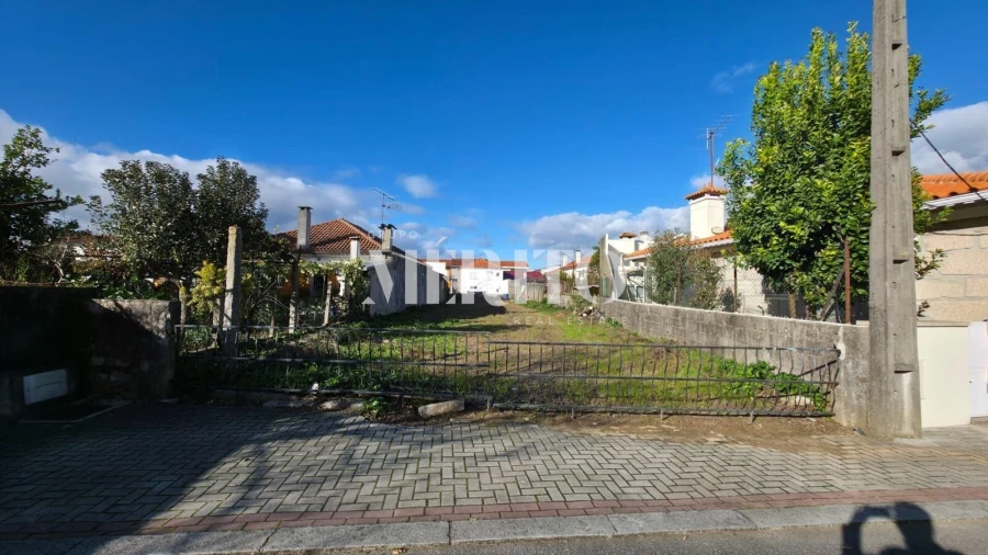 Terreno para Venda em Arcozelo Foto 8