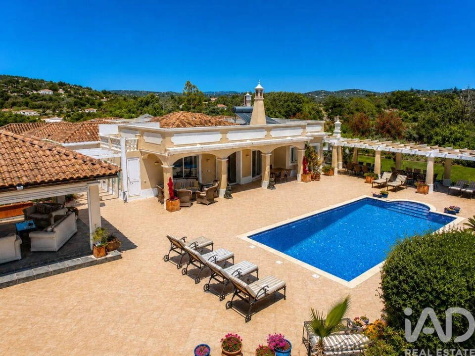 Quinta T4 para Venda em Santa Barbara de Nexe Foto 31