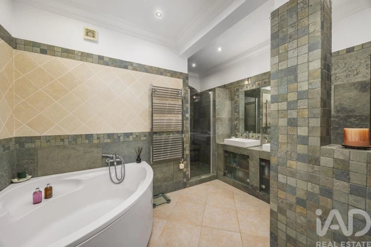 Quinta T4 para Venda em Santa Barbara de Nexe Foto 7