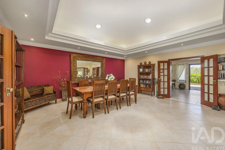 Quinta T4 para Venda em Santa Barbara de Nexe Foto 12