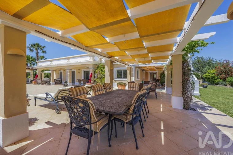 Quinta T4 para Venda em Santa Barbara de Nexe Foto 33