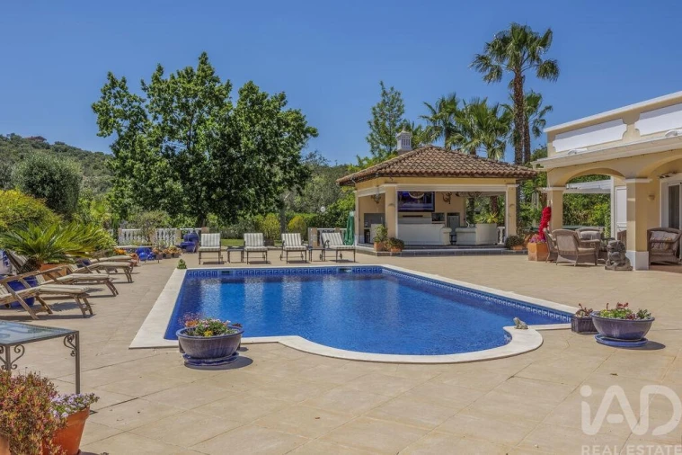 Quinta T4 para Venda em Santa Barbara de Nexe Foto 27