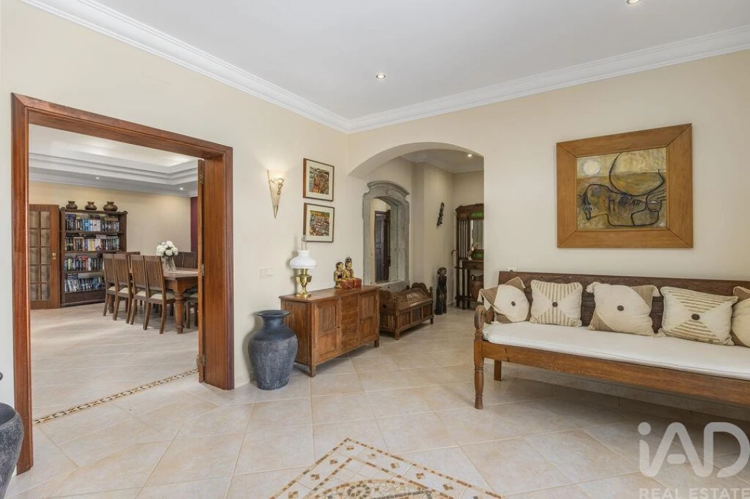 Quinta T4 para Venda em Santa Barbara de Nexe Foto 28