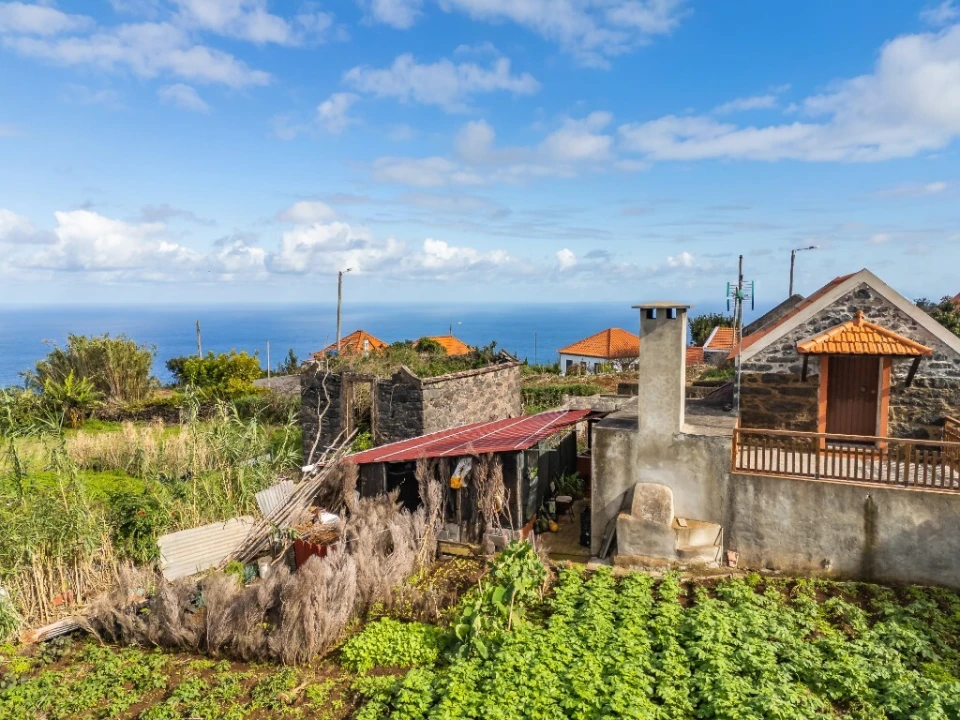 Moradia T3 para Venda em Porto Moniz Foto 47