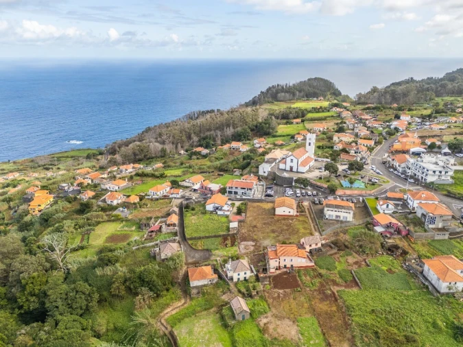 Moradia T3 para Venda em Porto Moniz Foto 42