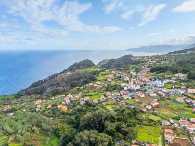 Moradia T3 para Venda em Porto Moniz Foto 48