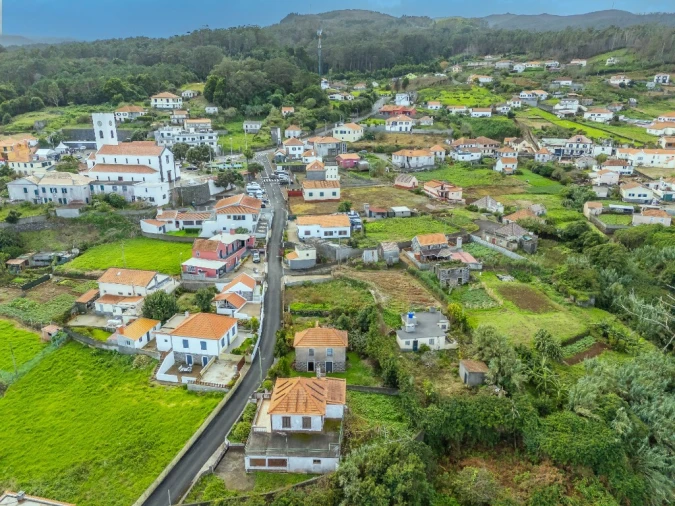 Moradia T3 para Venda em Porto Moniz Foto 33