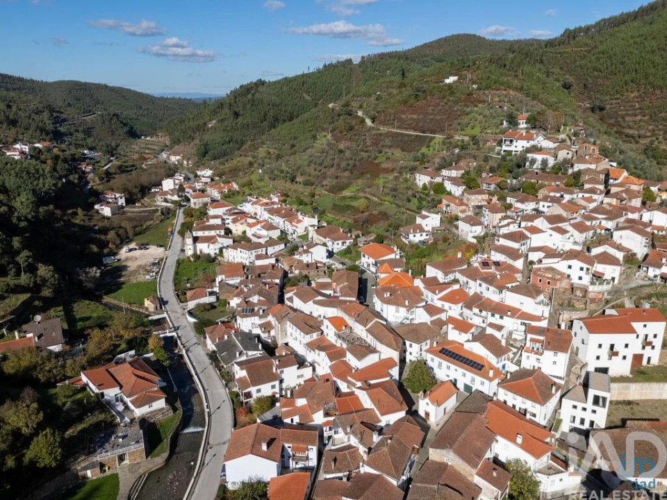 Moradia T5 para Venda em Benfeita Foto 35