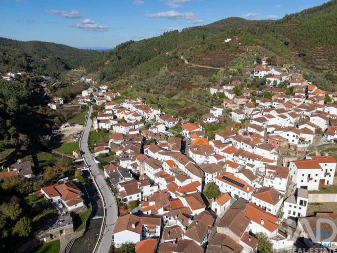 Moradia T5 para Venda em Benfeita Foto 35