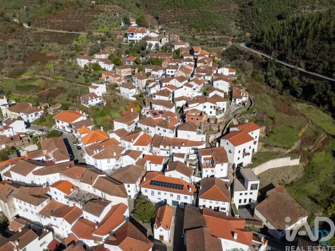 Moradia T5 para Venda em Benfeita Foto 3