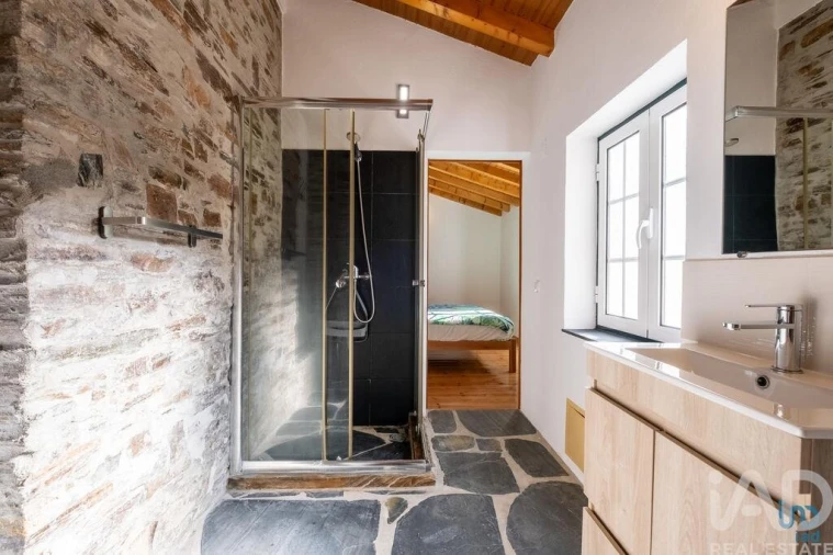 Moradia T5 para Venda em Benfeita Foto 29