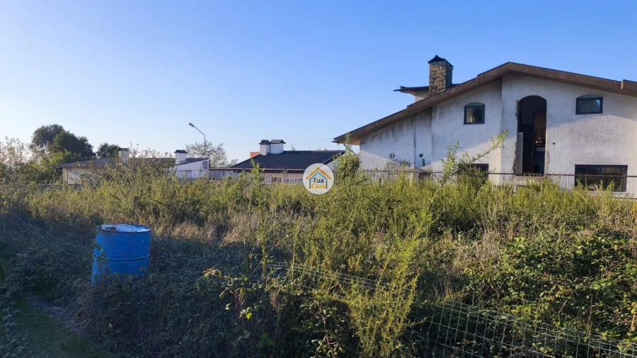 Terreno para Venda em Escapães Foto 7