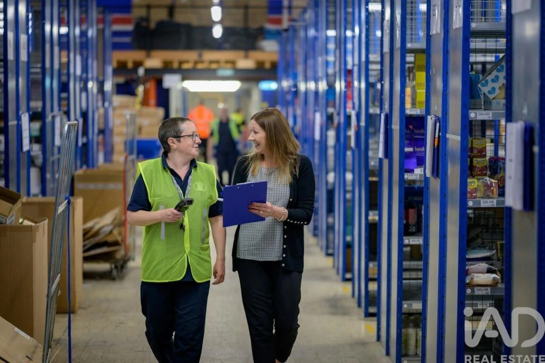 Armazém para Venda em Azinhaga Foto 4