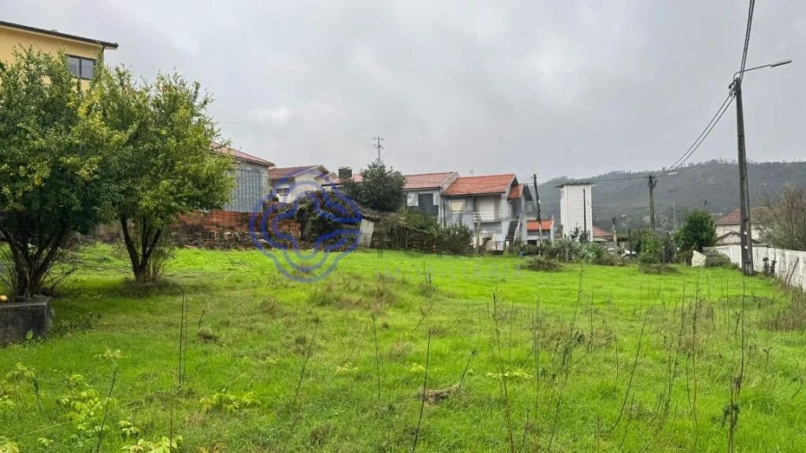 Moradia T5 para Venda em Campo e Sobrado Foto 10