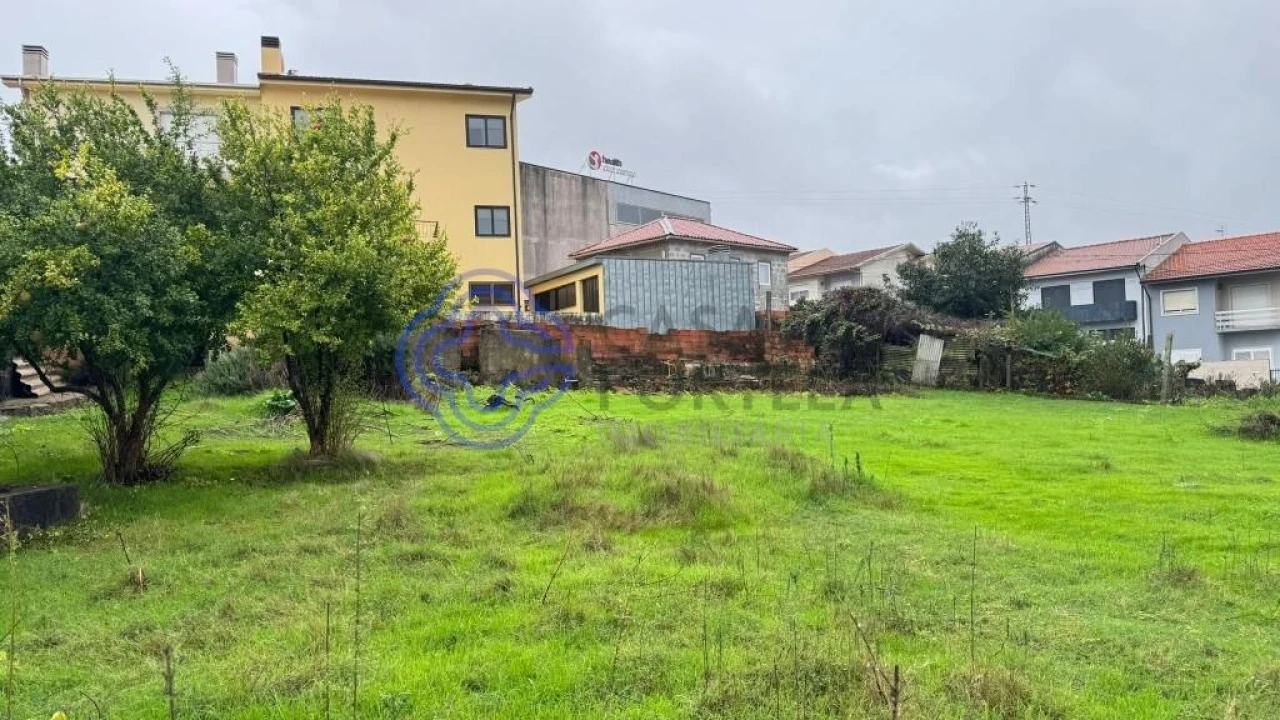 Moradia T5 para Venda em Campo e Sobrado Foto 7