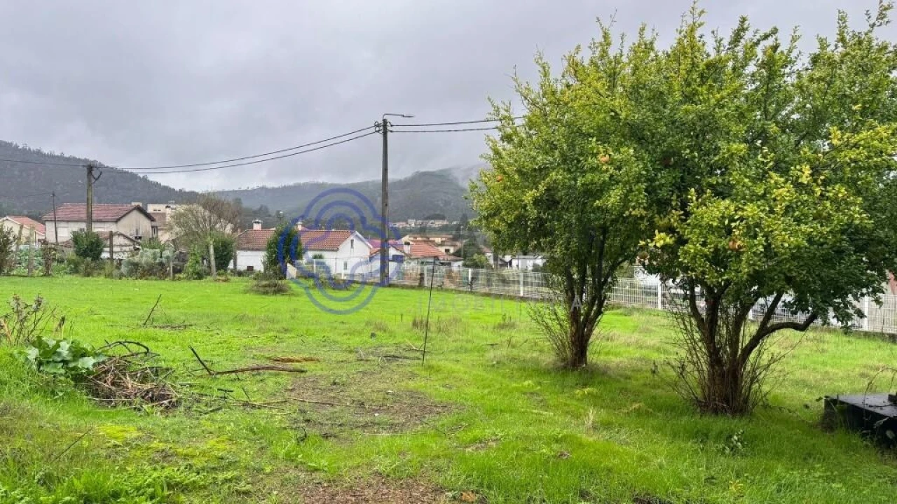 Moradia T5 para Venda em Campo e Sobrado Foto 9