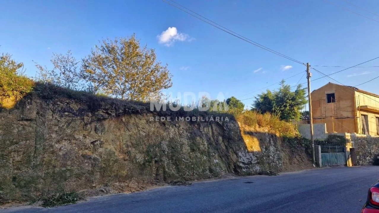 Terreno para Venda em Vila de Cucujães Foto 1