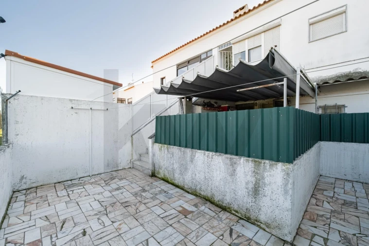 Moradia T3 para Venda em Bacelo e Senhora da Saúde Foto 17