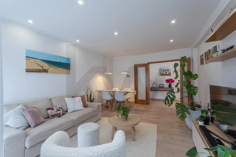 Apartamento T2 para Venda em Queluz e Belas Foto 7