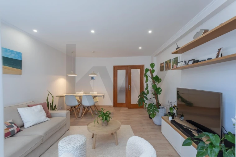 Apartamento T2 para Venda em Queluz e Belas Foto 11