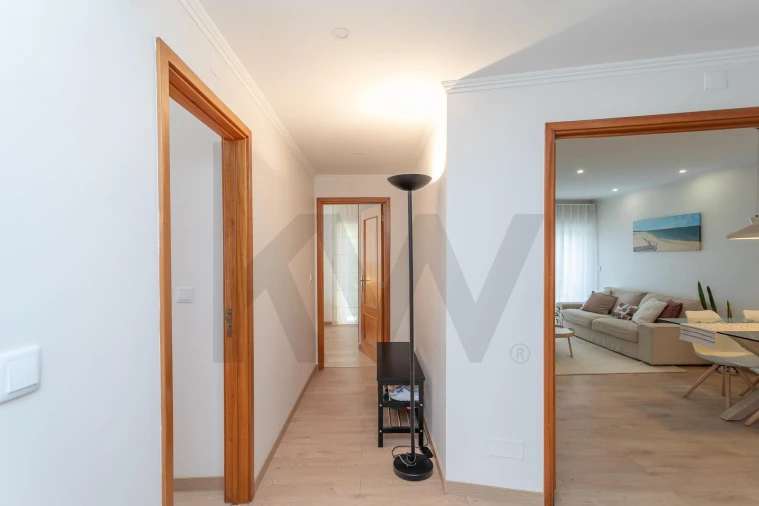 Apartamento T2 para Venda em Queluz e Belas Foto 18