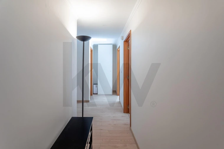 Apartamento T2 para Venda em Queluz e Belas Foto 23