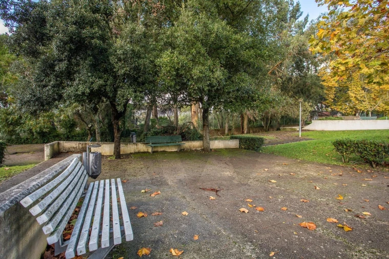 Apartamento T2 para Venda em Queluz e Belas Foto 37