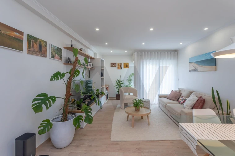 Apartamento T2 para Venda em Queluz e Belas Foto 10