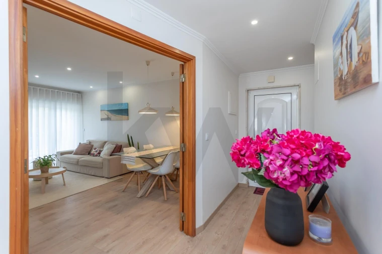 Apartamento T2 para Venda em Queluz e Belas Foto 5