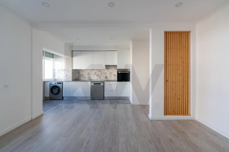 Apartamento T2 para Venda em Baixa da Banheira e Vale da Amoreira Foto 4