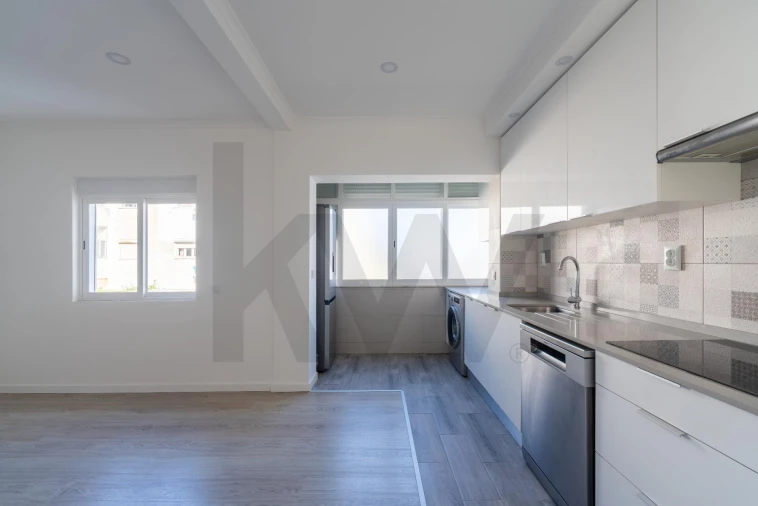 Apartamento T2 para Venda em Baixa da Banheira e Vale da Amoreira Foto 2