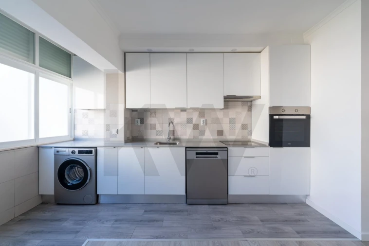 Apartamento T2 para Venda em Baixa da Banheira e Vale da Amoreira Foto 3