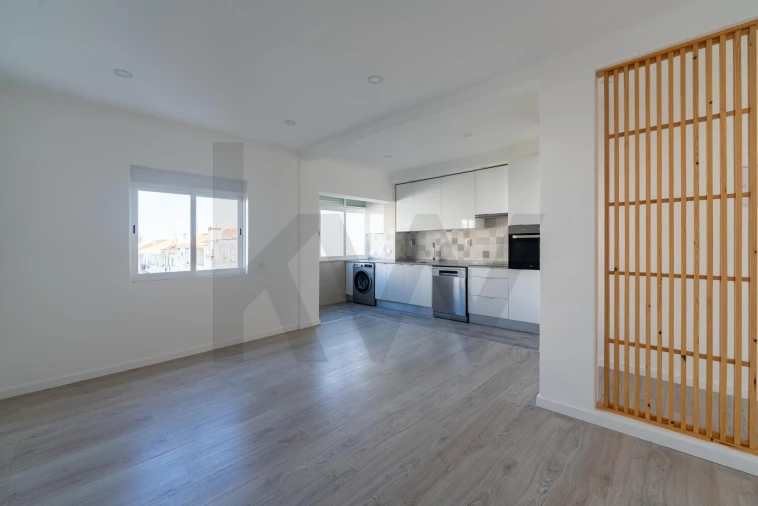 Apartamento T2 para Venda em Baixa da Banheira e Vale da Amoreira Foto 1