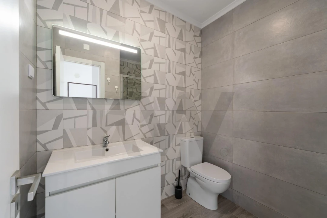 Apartamento T2 para Venda em Baixa da Banheira e Vale da Amoreira Foto 11