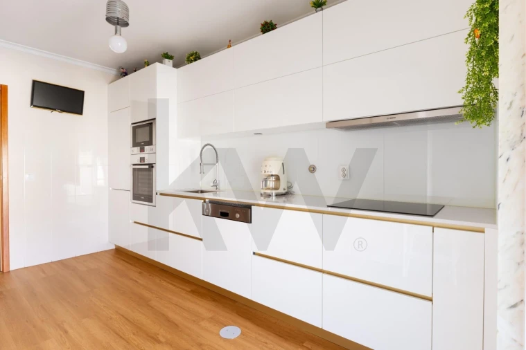 Apartamento T2 para Venda em Valongo Foto 9