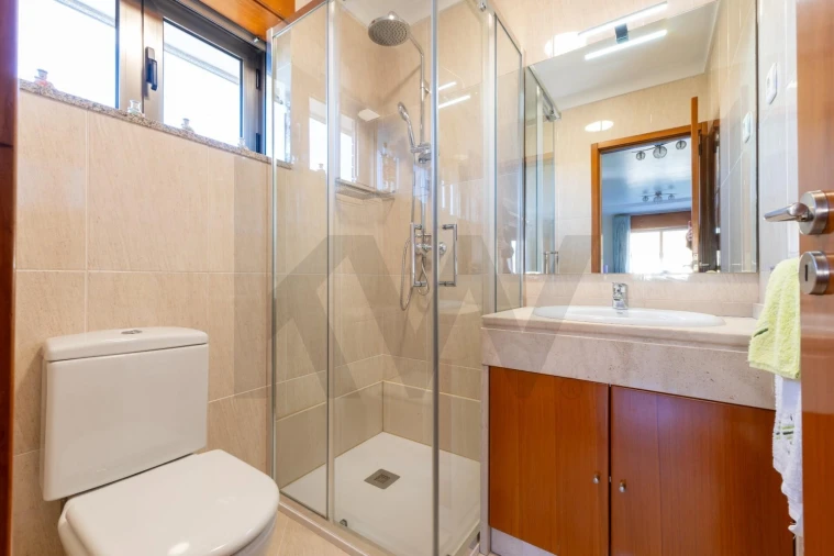 Apartamento T2 para Venda em Valongo Foto 19