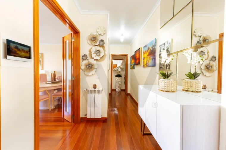 Apartamento T2 para Venda em Valongo Foto 5