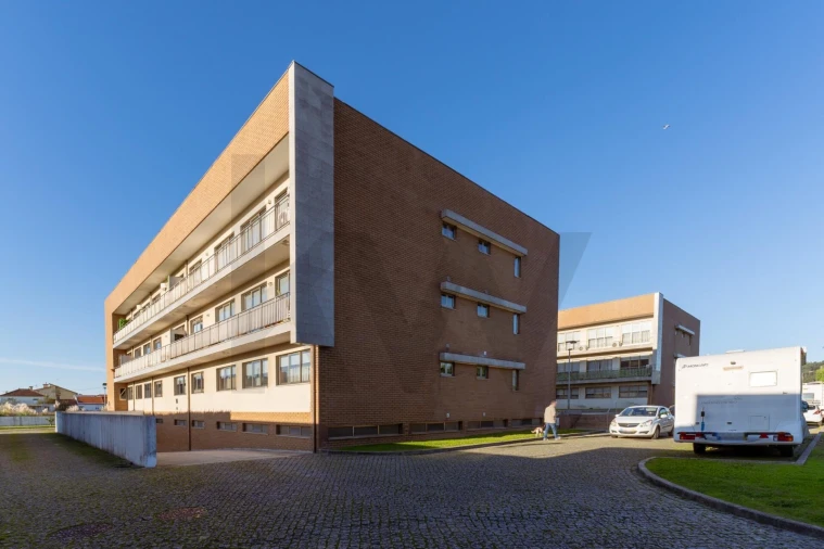 Apartamento T2 para Venda em Valongo Foto 3