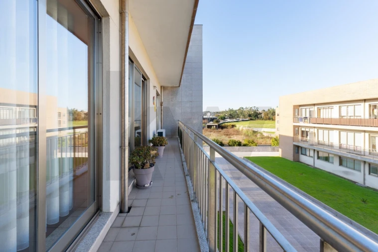 Apartamento T2 para Venda em Valongo Foto 11