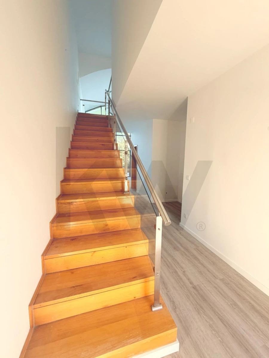 Moradia T2 para Venda em Quinta do Anjo Foto 10