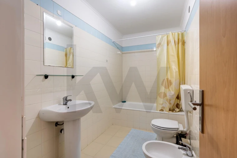 Apartamento T2 para Venda em Santa Clara Foto 6