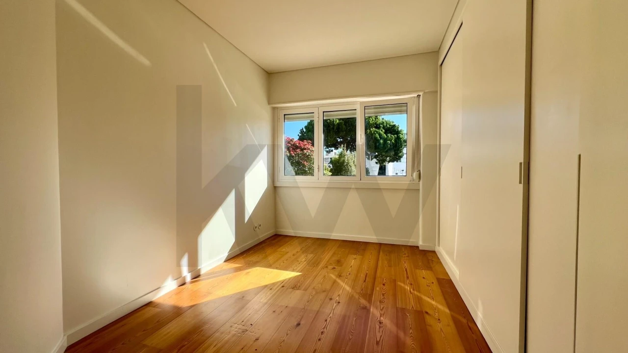 Apartamento T2 para Arrendamento em Oeiras e São Julião da Barra, Paço de Arcos e Caxias Foto 4